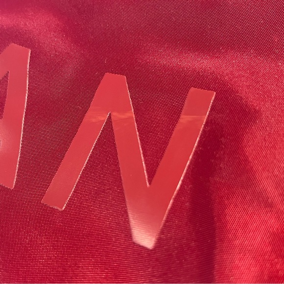 Lululemon Team Canada Belt Bag - Picture 9 of 9